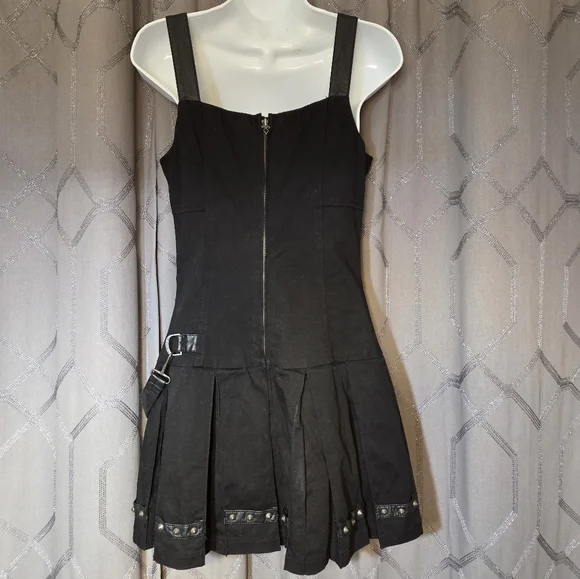 Tripp NYC The Mortal Instruments City Of Bones Black Pleated Studded Dress M - Picture 2 of 8